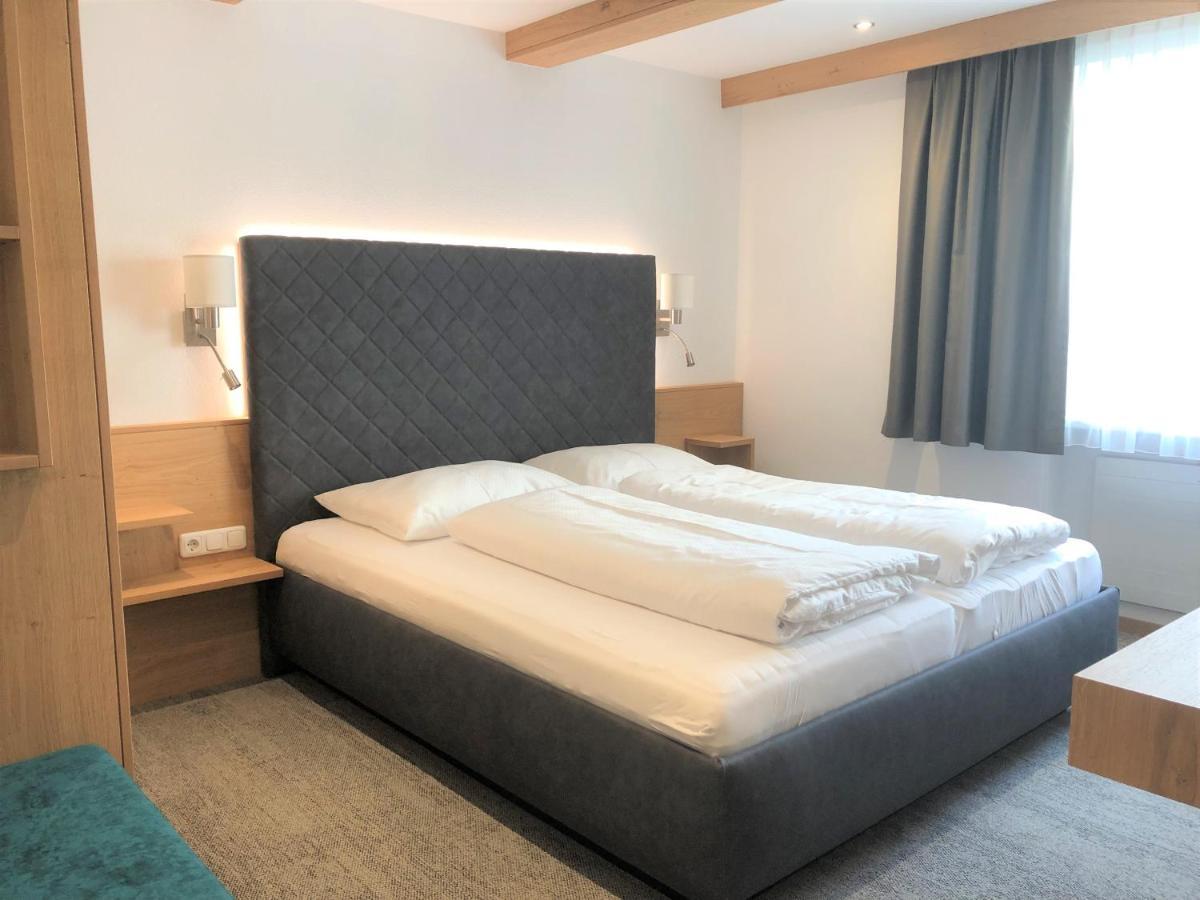 Hotel Garni - - - 2*