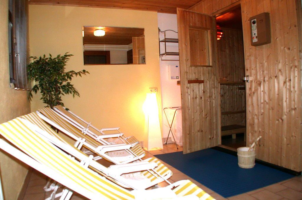 Hotel Garni - - - 2*