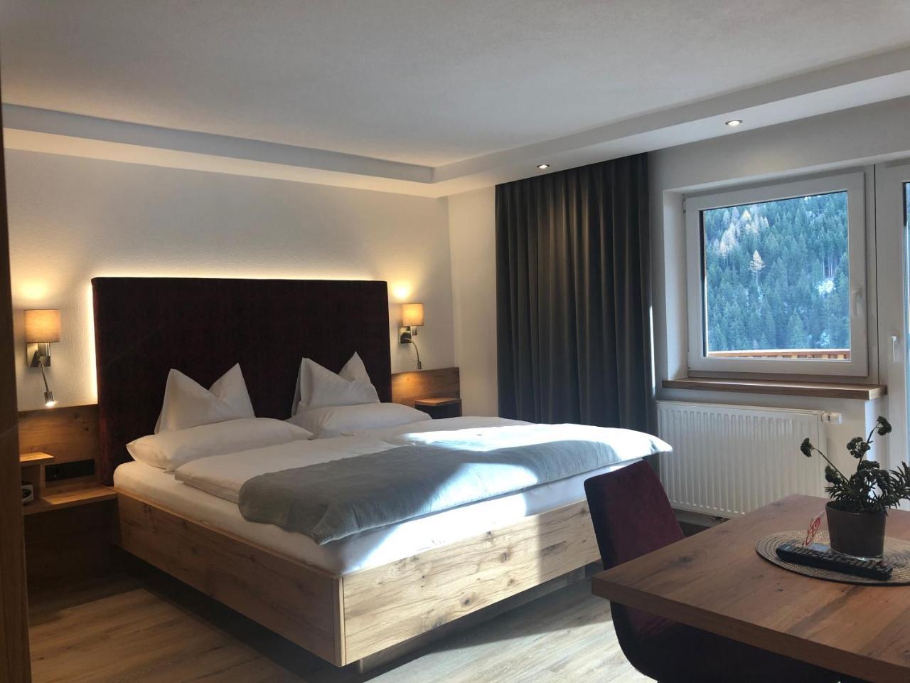 Garni - - - 2* Kappl (Landeck)